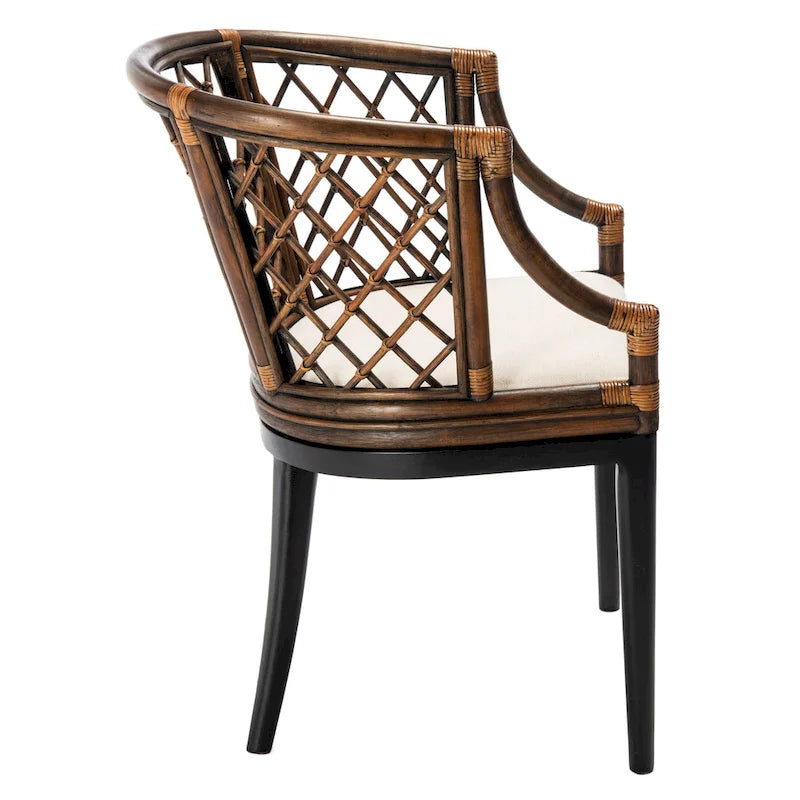 Retro, artistic, and European-style rattan grid armchair